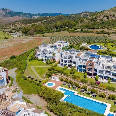 High-end Luxury With Views And Golf *