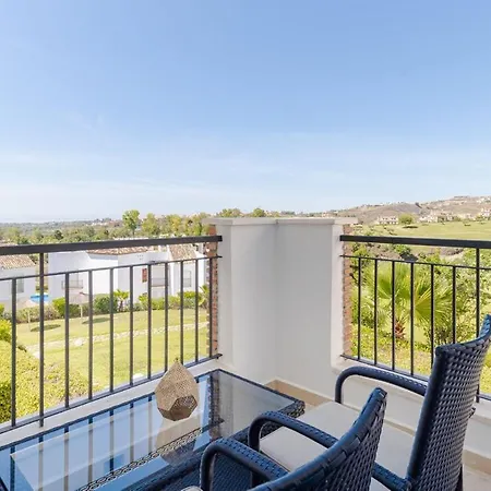 High-end Luxury With Views And Golf Apartment